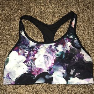 sports bra